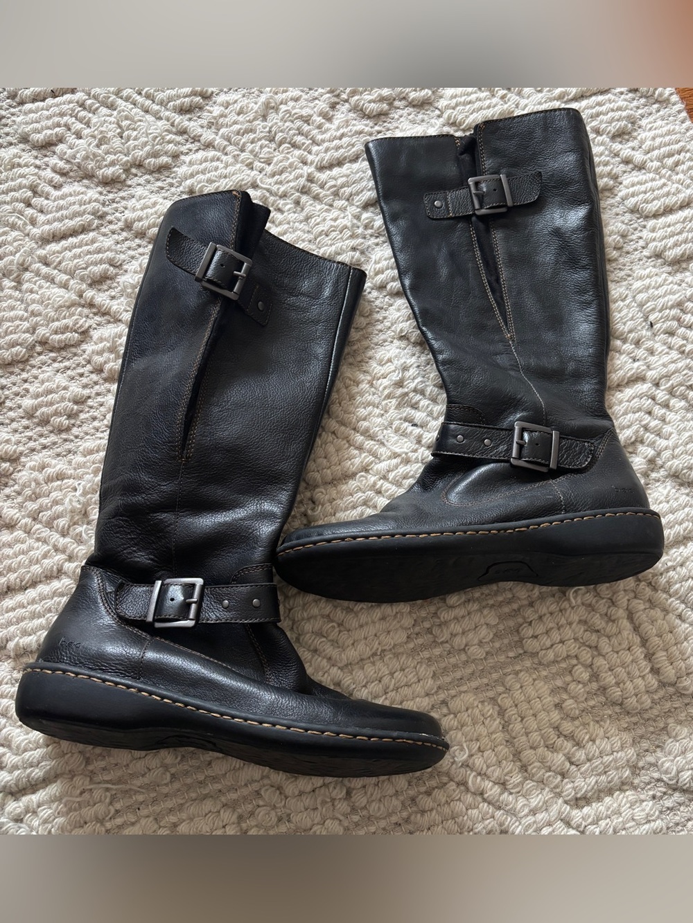 b.o.c. Women's Black Leather Buckle Boots Size 8.5